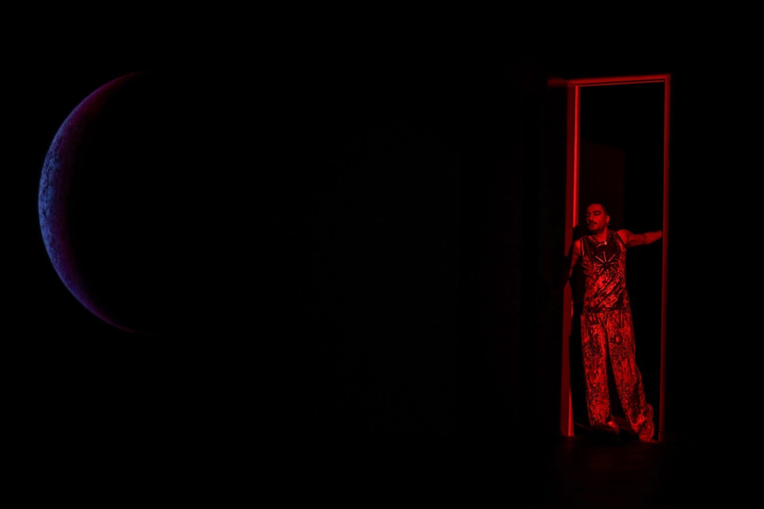 A doorway scene from the Shahrebazi theatre production